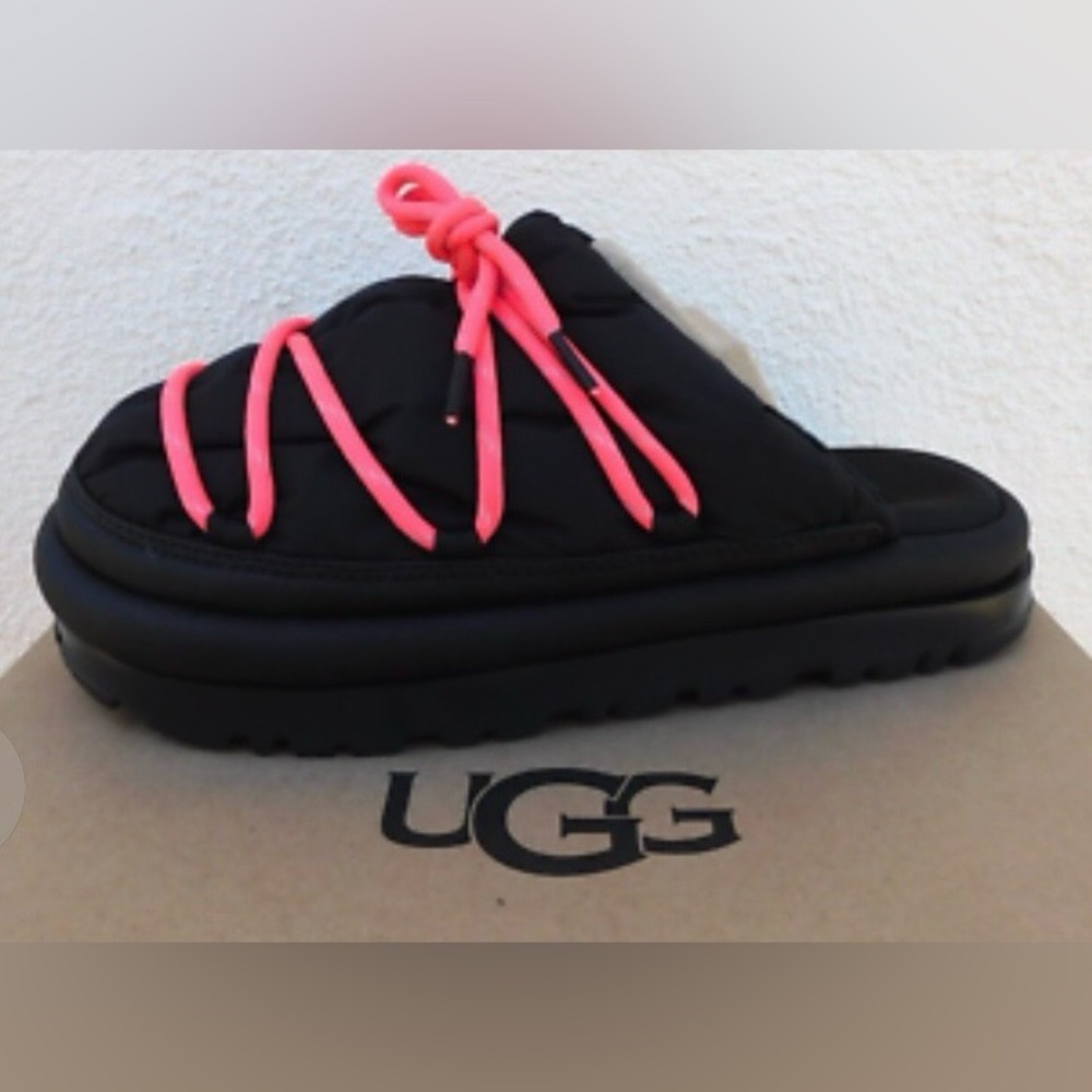 UGG Spacesliders Black and Pink
